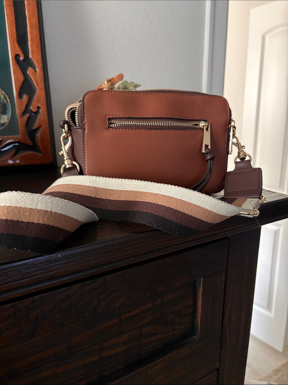 Classic Brown Leather Crossbody Bag with Striped Strap